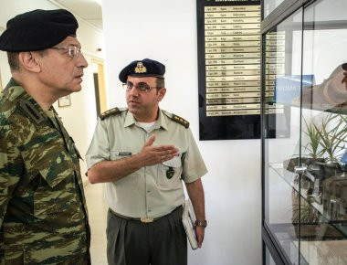 Επίσκεψη Αρχηγού ΓΕΣ Αντιστρατήγου Αλκιβιάδη Στεφανή στο Ειδικό Κέντρο Εφοδιασμού Μονάδων Στρατού (φωτό)